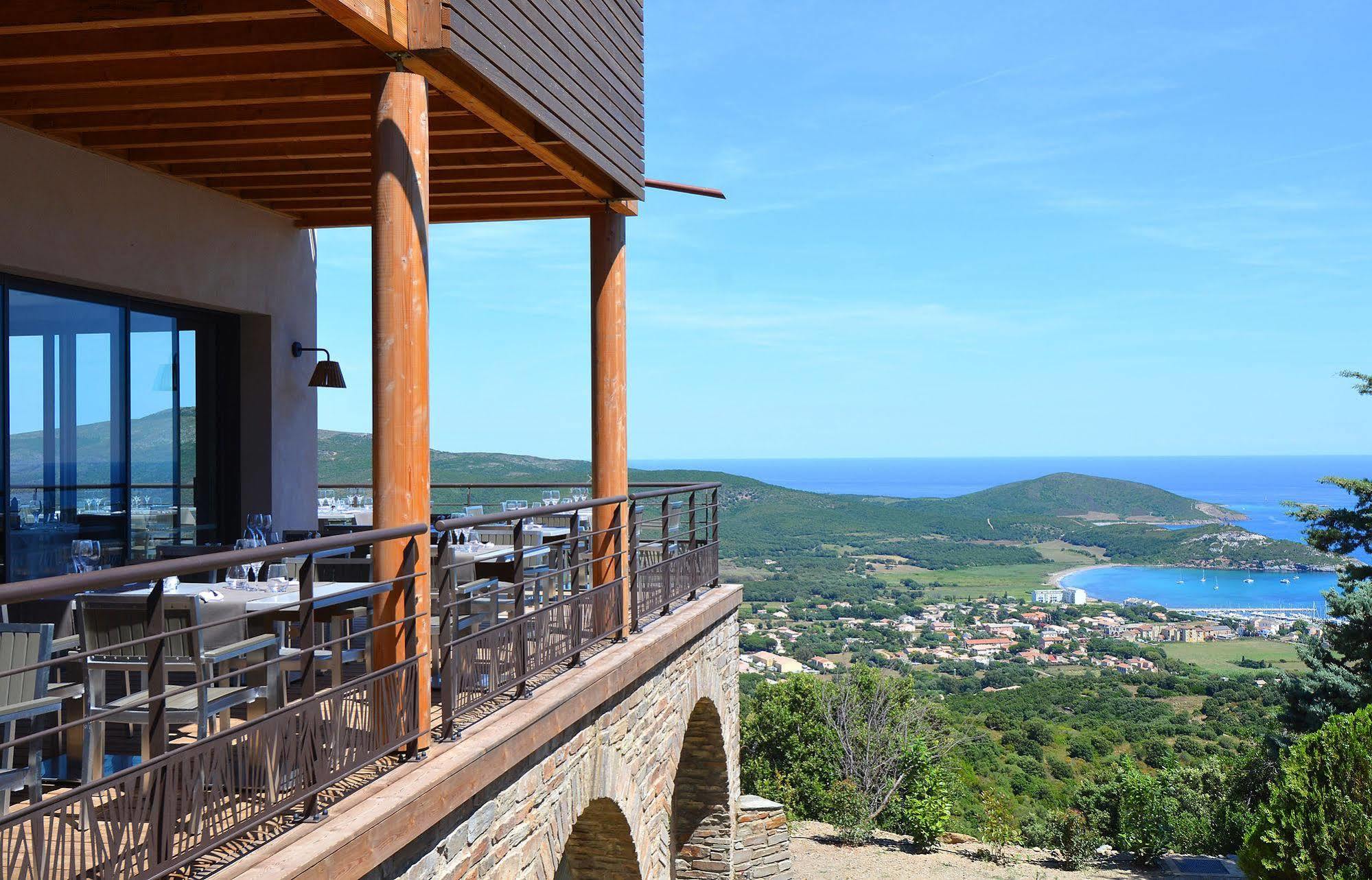 Le Tomino Hotel Macinaggio  Exterior photo